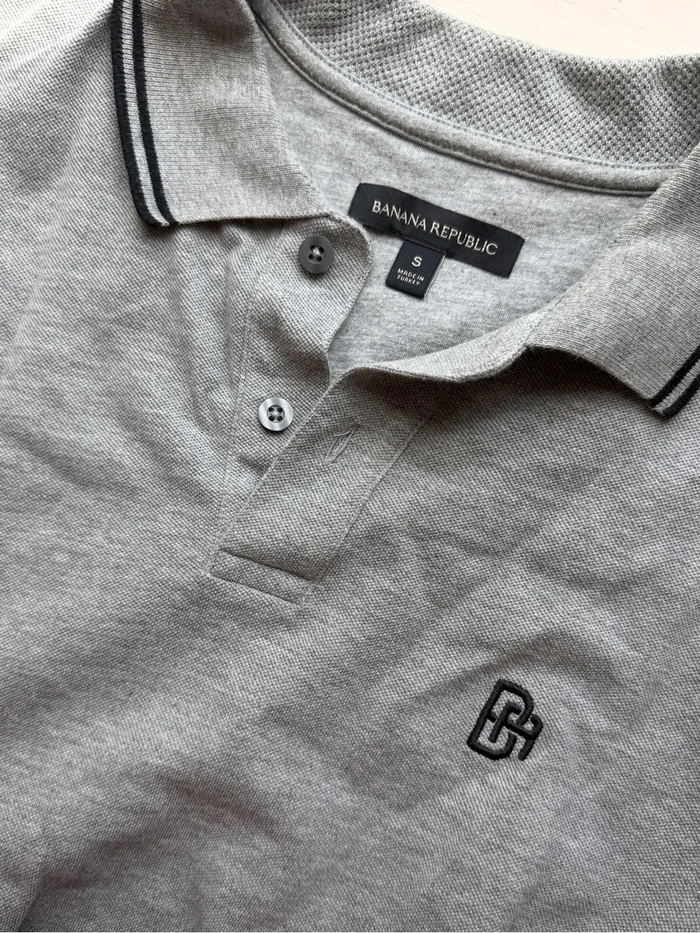 Banana Republic Men's Grey Polo Shirt with Contrast Trim